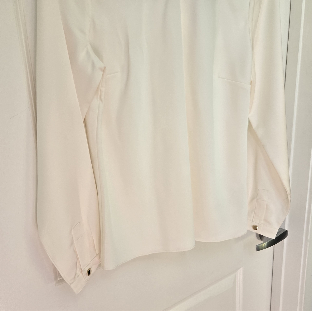 NWT J.Crew Ivory Long Sleeve Button-Back Top in Everyday Crepe - Picture 7 of 14